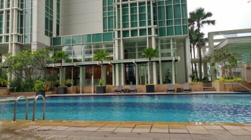 Luxury 3 Bedroom The Peak Apartment By Travelio