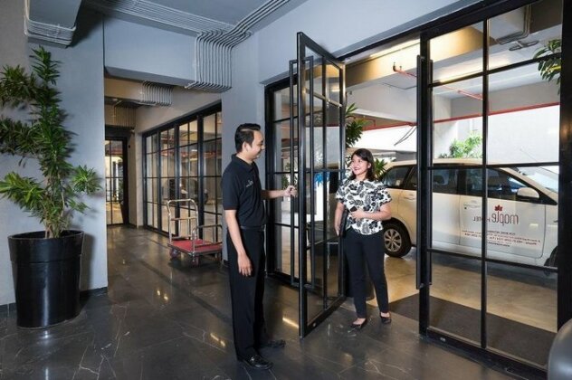 Maple Hotel Grogol - Photo3
