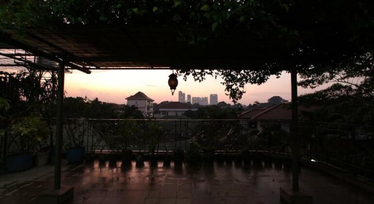Maven Buncit - Photo2