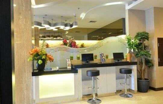 Mega Kuningan - Photo3