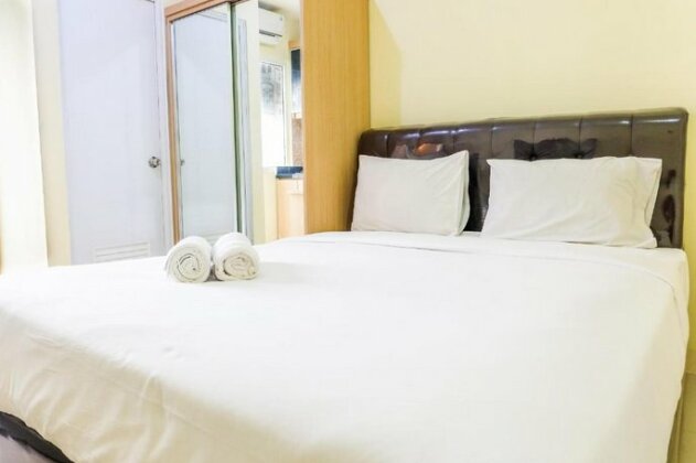 Minimalist Studio Green Pramuka Apartment - Photo3