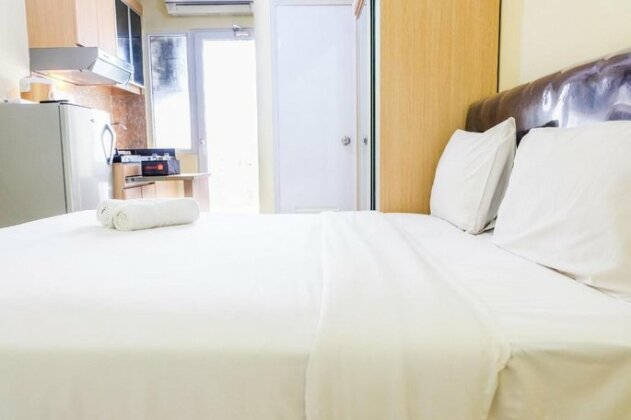 Minimalist Studio Green Pramuka Apartment - Photo4