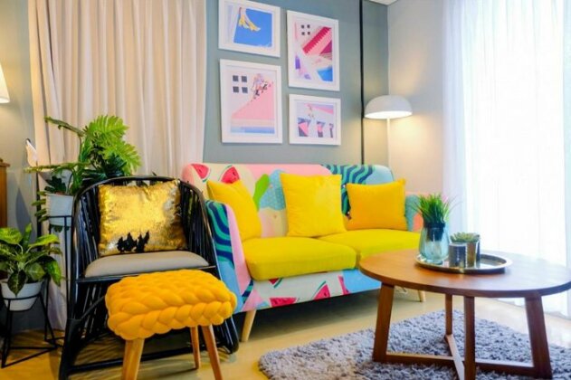 Modern and Stylish 2BR Pakubuwono Terrace Apartment By Travelio - Photo4