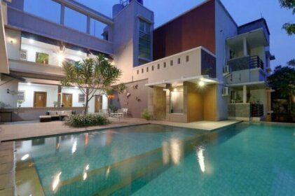 Mutiara Suites