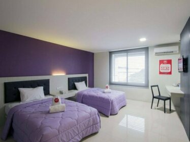 NIDA Rooms Senen Market Matraman at Pax Hotel