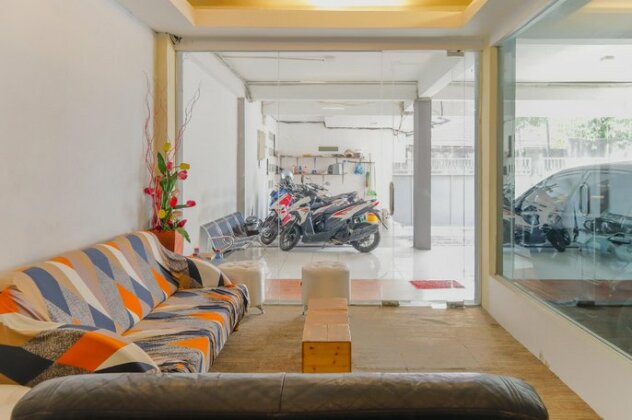 OYO 1317 Pinnus Residence Syariah - Photo5
