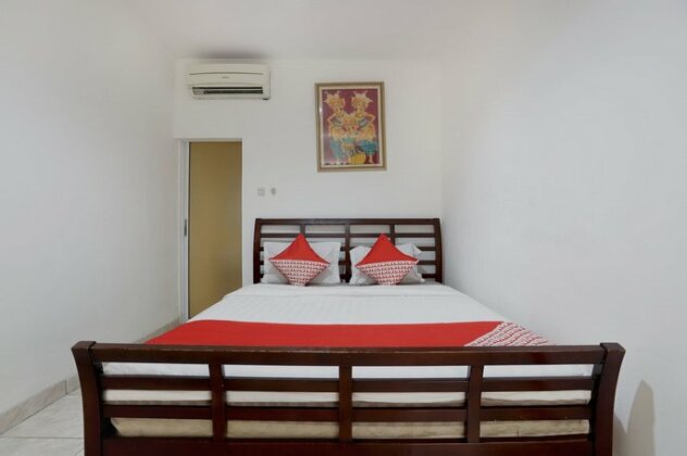 OYO 132 Anggrek Murni Residence - Photo2