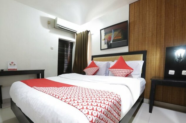OYO 161 DC Hotel Utan Kayu - Photo2