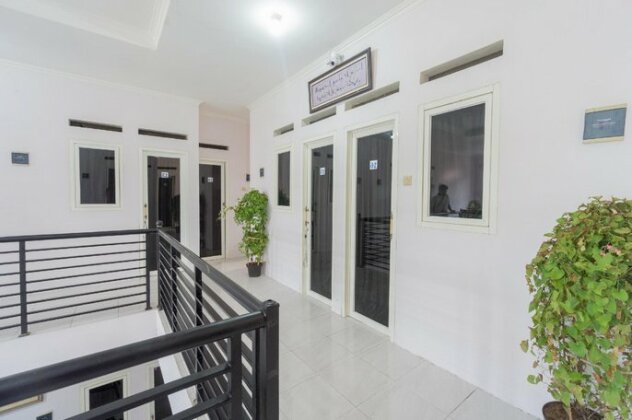 OYO 1941 Aaa Residence Syariah - Photo5