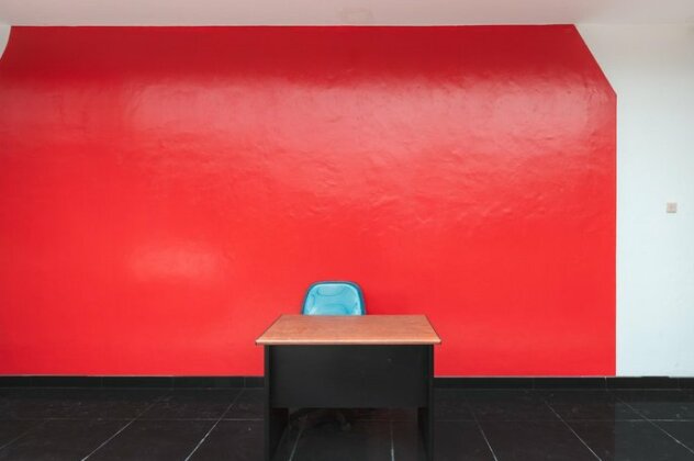 OYO 2223 J&b Room Utan Kayu - Photo4