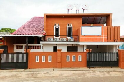 OYO 2595 Lumungga Residence