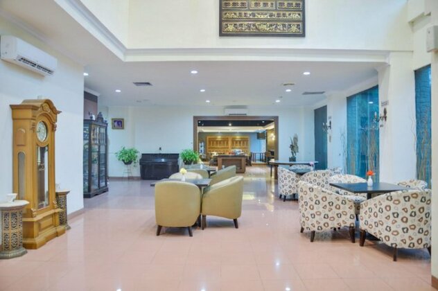 OYO 724 Hotel Jusenny Syariah - Photo5