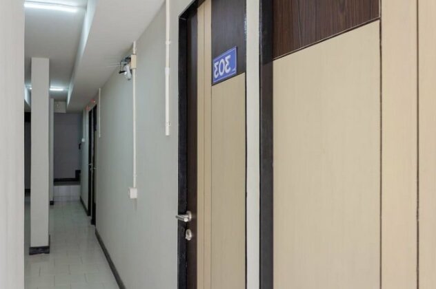 OYO 737 Kamar keluarga mahkota 8 - Photo4