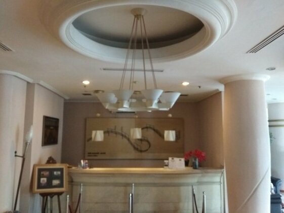 OYO 784 Hotel Bulevar Jakarta - Photo4