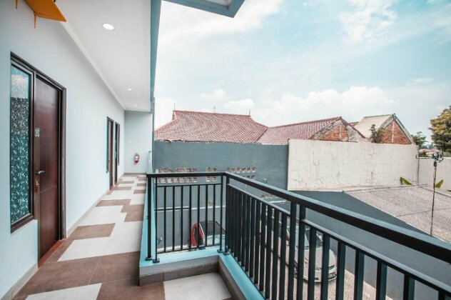 OYO 842 Arafuru Residence - Photo4