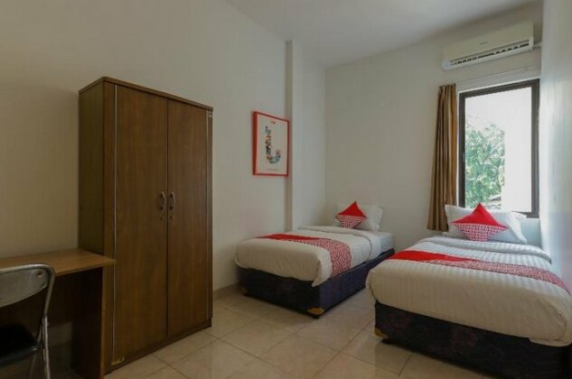 OYO 866 Idola Residence - Photo4