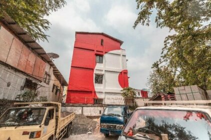 OYO 866 Idola Residence