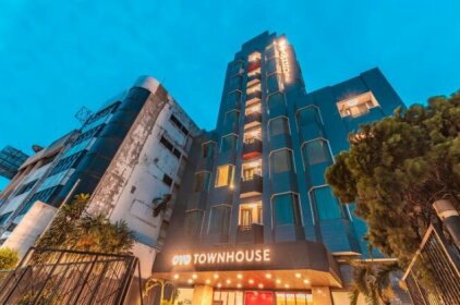 OYO Townhouse 2 Hotel Gunung Sahari