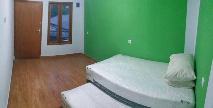 Penginapan Murah Jakarta Free Wifi Meruri Hostel - Photo4