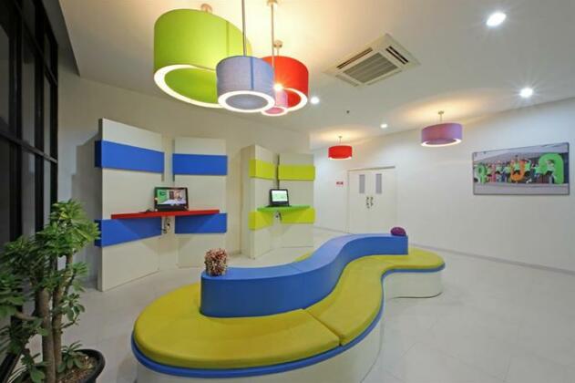 POP Hotel Airport Jakarta - Photo5