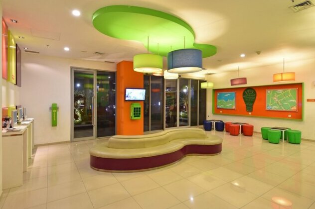 POP Hotel Kelapa Gading - Photo2