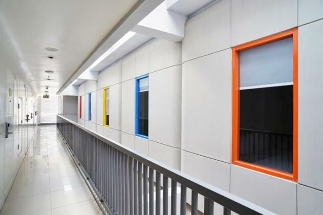 POP Hotel Tebet Jakarta - Photo3