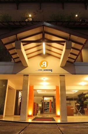 Prapanca Hotel - Photo2