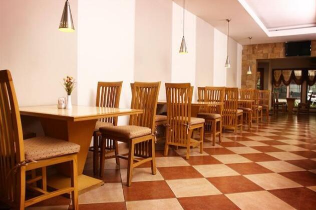 Prapanca Hotel - Photo4