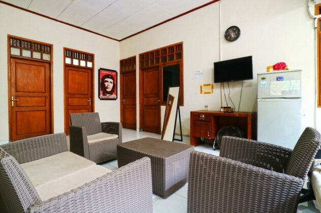Premium Senen Guesthouse - Photo5