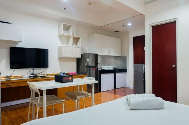 Prime Location Sudirman Park Studio Apartment By Travelio - Photo3