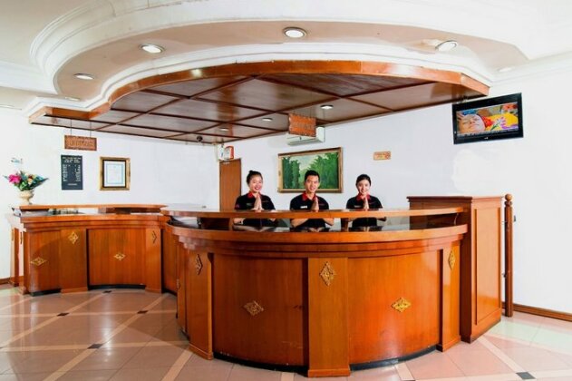 Puri Jaya Hotel - Photo2