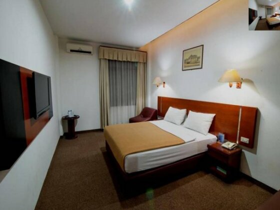 Puri Mega Hotel - Photo2
