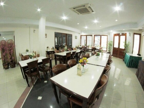 Puri Mega Hotel - Photo3