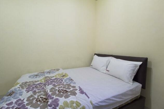 RedDoorz @ Antasari 2 - Photo5