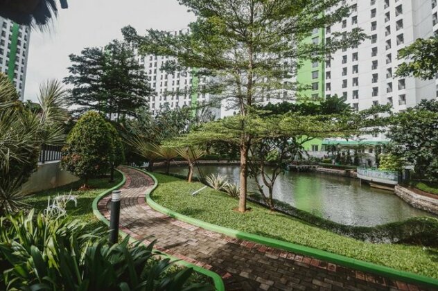 RedDoorz Apartment @ Green Lake View Ciputat - Photo5