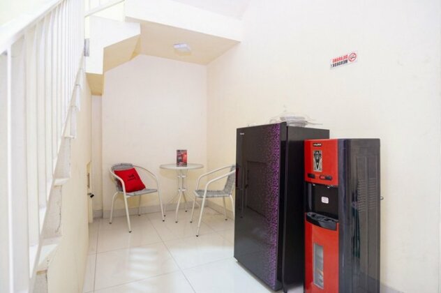 RedDoorz @ Cempaka Putih - Photo2