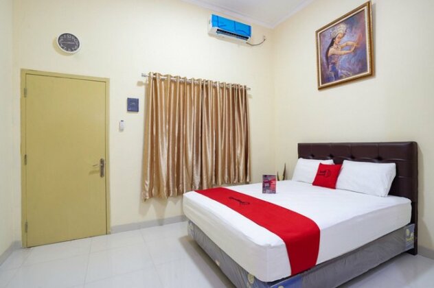RedDoorz @ Cempaka Putih - Photo3