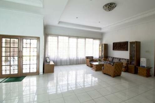 Reddoorz @ Gandaria Utara - Photo5