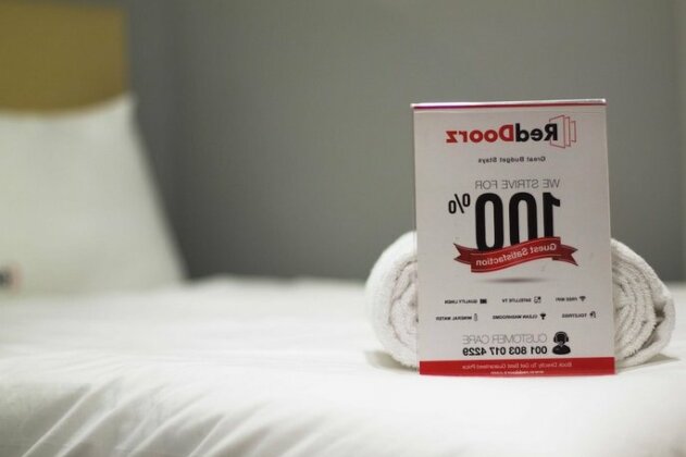 RedDoorz @ Jatiwaringin - Photo3