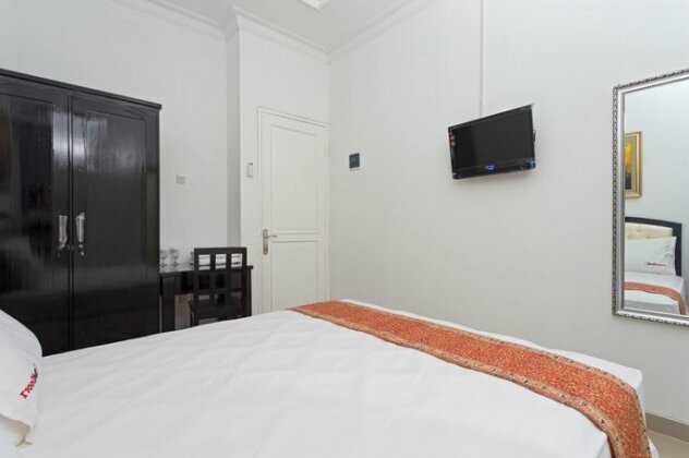 RedDoorz @ Kayu Manis Timur - Photo5