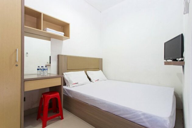RedDoorz @ Kebon Kacang - Photo2