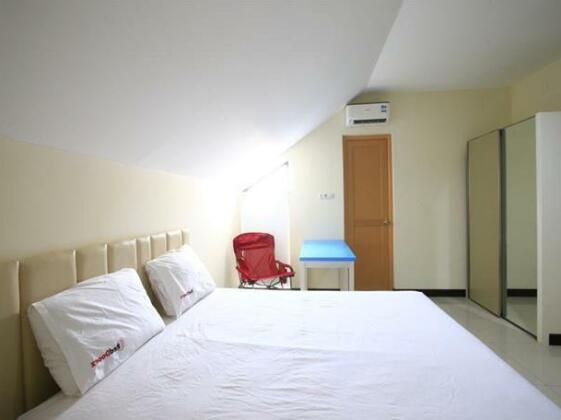 RedDoorz @ Kemandoran - Photo5