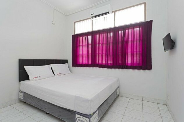 RedDoorz @ Kramat Pondok Pinang - Photo2