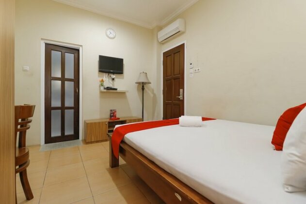 RedDoorz @ Kwitang - Photo5