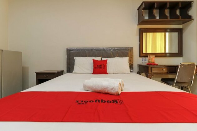 RedDoorz @ Lebak Bulus Raya 2 - Photo4
