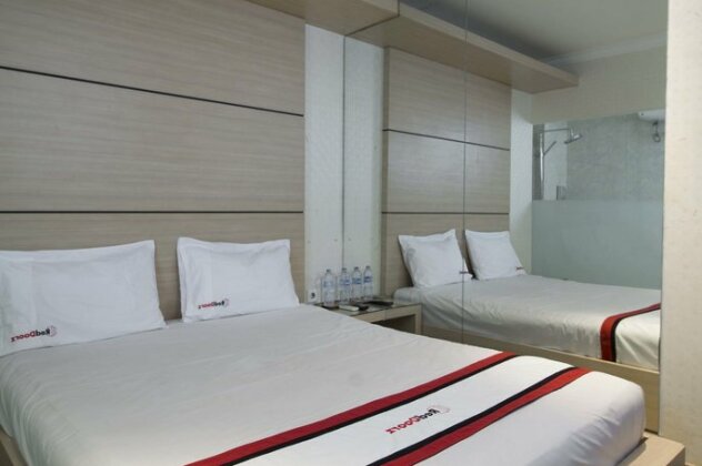 RedDoorz @ Mangga Besar 5 - Photo2