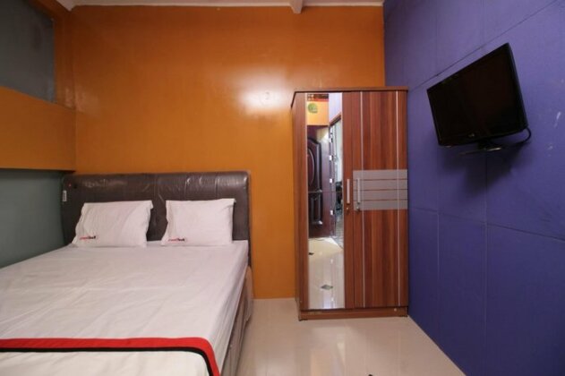RedDoorz near Ancol Park - Photo4