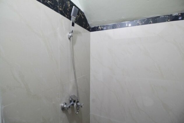 RedDoorz near Ancol Park - Photo5