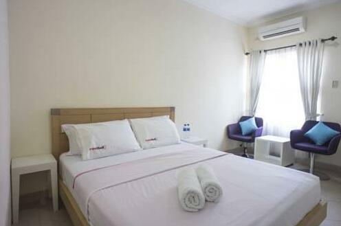 RedDoorz Near Atrium Senen - Photo4