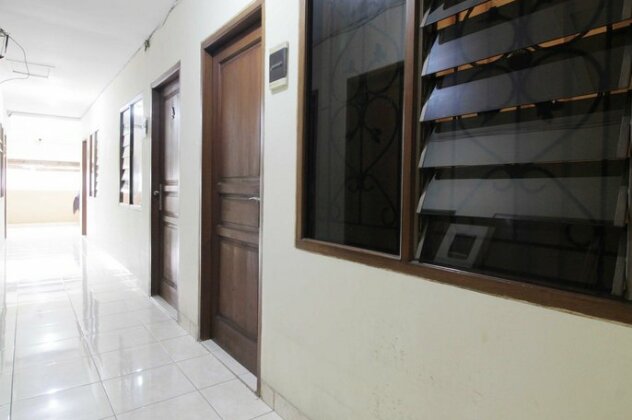 RedDoorz near Ciputra World Kuningan 3 - Photo3